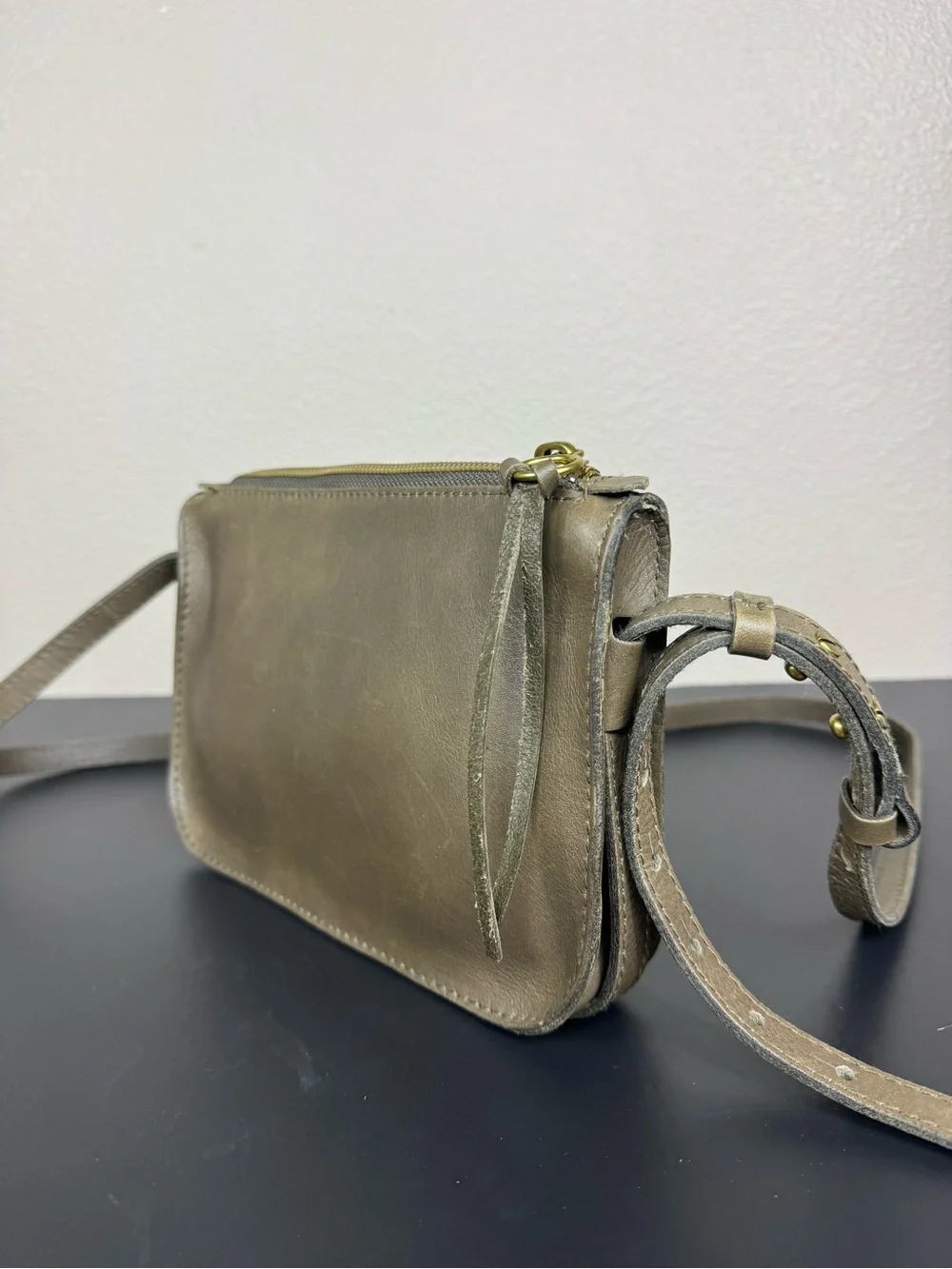 Madewell Genuine Leather Crossbody Bag in Olive Brown A